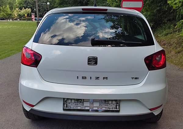 Seat Ibiza cena 29500 przebieg: 142000, rok produkcji 2014 z Wolbrom małe 326